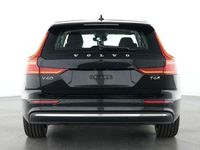 Gebraucht Volvo V60 Plus 253 PS (186 kW) 2025 Onyx black / metallic Kombi