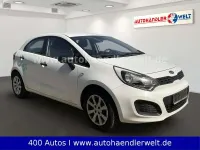 Gebraucht Kia Rio Attract 86 PS (63 kW) 2012 Weiß Limousine