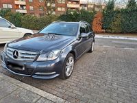 Gebraucht Mercedes C180 Avantgarde 156 PS (114 kW) 2013 Blau Kombi