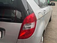 Gebraucht Mercedes A160 95 PS (69 kW) 2010 Silber Kleinwagen