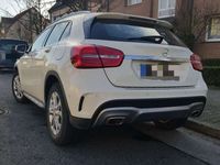 gebraucht Mercedes GLA200 AMG Line