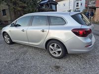 Gebraucht Opel Astra 136 PS (100 kW) 2014 Grau Kombi