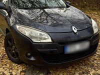 Gebraucht Renault Mégane GrandTour Dynamique 131 PS (96 kW) 2010 Schwarz Kombi