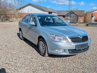 Gebraucht Skoda Octavia Elegance 105 PS (77 kW) 2011 Grün Limousine