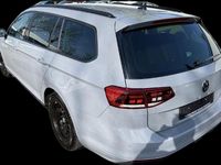 Gebraucht VW Passat Basis 122 PS (89 kW) 2022 Mondsteingrau Kombi