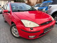 Gebraucht Ford Focus Ambiente 101 PS (74 kW) 2002 Rot Kombi