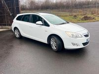 Gebraucht Opel Astra 140 PS (102 kW) 2011 Kombi