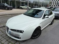 Second-hand Alfa Romeo 159 Ti 200 CP (147 kW) 2010 Alb Berlinǎ