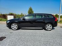 Gebraucht Volvo V60 Momentum 220 PS (161 kW) 2015 Schwarz Kombi