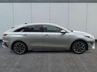 Gebraucht Kia ProCeed 140 PS (102 kW) 2024 (pentametal metallic/grau) Kleinwagen