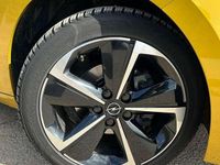 Gebraucht Opel Astra Business Elegance 131 PS (96 kW) 2023 Gelb Kleinwagen