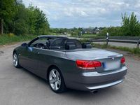 Gebraucht BMW 320 Cabriolet 170 PS (125 kW) 2009 Grau Cabrio