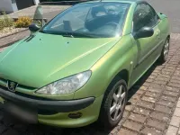 Gebraucht Peugeot 206 CC 109 PS (80 kW) 2001 Grün Cabrio
