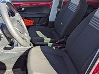Gebraucht VW up! move up! 60 PS (44 kW) 2018 Rot Kleinwagen
