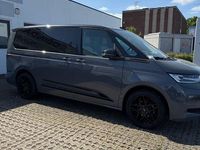 Gebraucht VW Multivan Edition 150 PS (110 kW) 2024 Schwarz Van