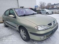 Gebraucht Renault Mégane 107 PS (78 kW) 2001 Gold Limousine