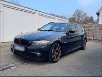 Gebraucht BMW 330 Performance 400 PS (294 kW) 2011 Schwarz Kombi