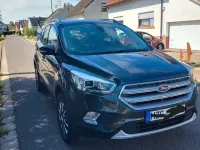 Gebraucht Ford Kuga Titanium 150 PS (110 kW) 2018 Grün SUV
