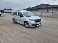Gebraucht Ford Tourneo Connect Titanium 122 PS (89 kW) 2022 Silber Van / Kleinbus