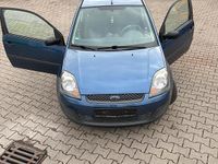 Gebraucht Ford Fiesta 60 PS (44 kW) 2006 Blau Kleinwagen