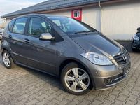 Gebraucht Mercedes A180 116 PS (85 kW) 2011 Grau Kleinwagen