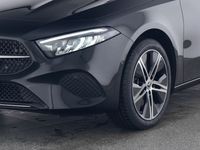 Gebraucht Mercedes A250 Progressive 163 PS (119 kW) 2024 Metalliclack kosmosschwarz Limousine