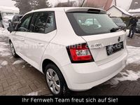 Gebraucht Skoda Fabia Ambition 105 PS (77 kW) 2015 Weiß Kleinwagen
