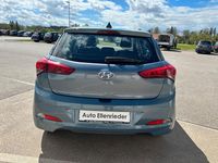 Brugt Hyundai i20 84 HK (61 kW) 2015 Blå Hatchback