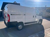 Gebraucht Peugeot Boxer 110 PS (80 kW) 2018 Weiß Van
