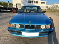 Gebraucht BMW 525 116 PS (85 kW) 1993 Blau Limousine