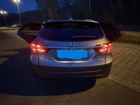 Gebraucht Hyundai i40 Trend 141 PS (103 kW) 2015 Grau Kombi