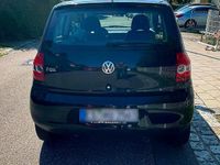 Gebraucht VW Fox 55 PS (40 kW) 2007 Schwarz Kleinwagen