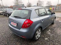 Gebraucht Kia Ceed 109 PS (80 kW) 2008 Blau Kleinwagen