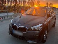Gebraucht BMW 216 Active Tourer Advantage 116 PS (85 kW) 2018 Grau Van / Kleinbus