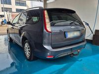 Gebraucht Ford Focus Titanium 109 PS (80 kW) 2011 Grau Kombi