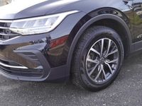 gebraucht VW Tiguan Life 2.0 TDI DSG Navi AHK LED