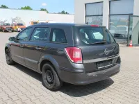 Gebraucht Opel Astra Selection 116 PS (85 kW) 2009 Grau Limousine