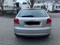 Gebraucht Audi A3 Ambiente 102 PS (75 kW) 2006 Silber Kleinwagen