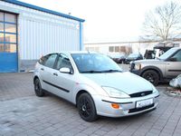 Usata Ford Focus 103 CV (75 kW) 2000 Argento Berlina