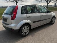 Gebraucht Ford Fiesta 60 PS (44 kW) 2006 Silber Kleinwagen