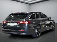Gebraucht Mercedes E300 204 PS (150 kW) 2025 Grau Kombi