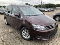 Gebraucht VW Sharan Beach 184 PS (135 kW) 2015 Crimson red metallic Van / Kleinbus