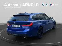 Gebraucht BMW 330 M Sport 265 PS (194 kW) 2020 Portimao blau Kombi