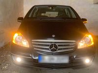 Gebraucht Mercedes A160 Elegance 95 PS (69 kW) 2010 Schwarz Kleinwagen