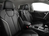 Używany Audi Q2 Advanced 150 KM (110 kW) 2025 Srebrny SUV