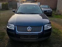 Gebraucht VW Passat 105 PS (77 kW) 2005 Blau Kombi