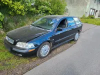 Gebraucht Volvo V40 125 PS (91 kW) 2003 Schwarz Kombi