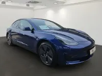 Gebraucht Tesla Model 3 RWD 239 kW (325 PS) 2022 Sonderlackierung dunkelblau me Limousine