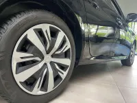 Gebraucht Peugeot 208 101 PS (74 kW) 2020 Noir perla nera Kleinwagen