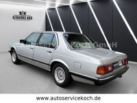 Gebraucht BMW 732 197 PS (144 kW) 1985 Silber Limousine